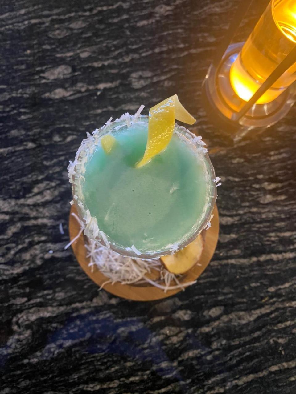 Victor Metropolis & Rooftop Bar - Victor Group
