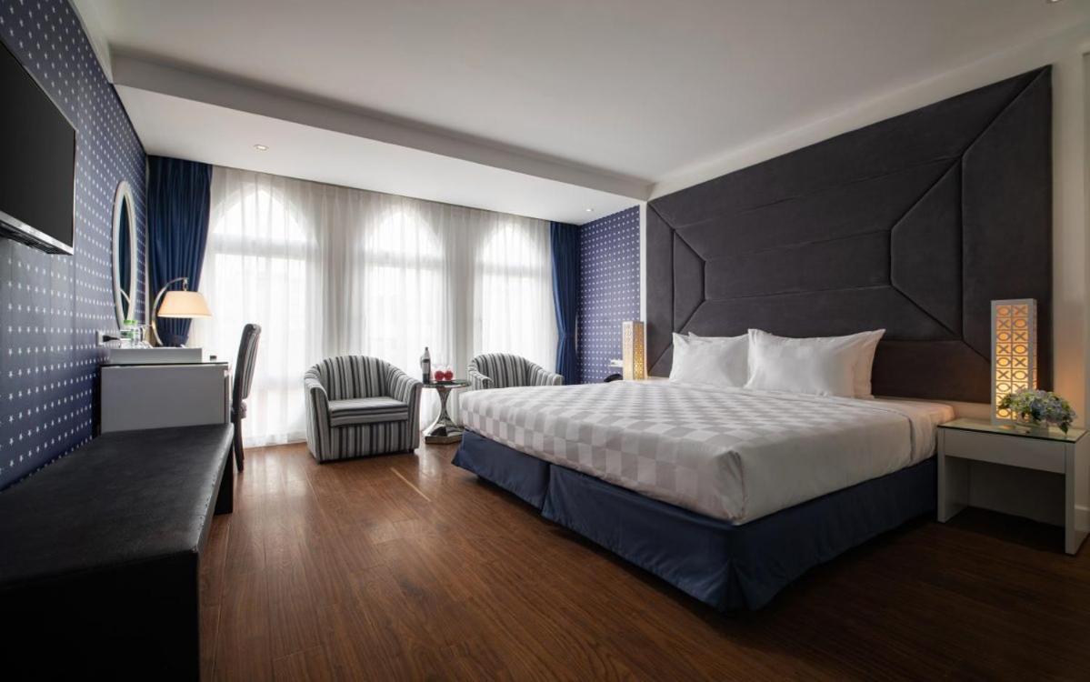 Victor Metropolis & Rooftop Bar - Victor Group Hotel 5*